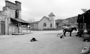 Chupadero pueblo y caballo 