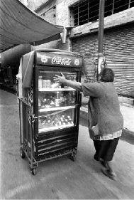 vc-mujer-refrescos-jpg