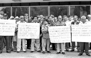 ferrocarrileros-planton