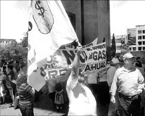 colonos_protestan_gas