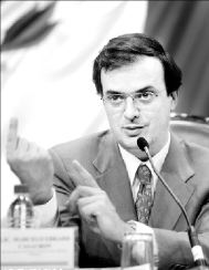 ebrard_01