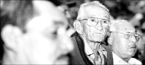 ancianos_asamblea_f014-c