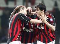 Gilardino, Seedorf y Kaká, los anotadores del conjunto milanés