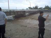 Las intensas lluvias provocadas por el paso de la tormenta tropical Bárbara en las costas de Chiapas, provocaron la crecida del río Cuba, municipio de Huixtla