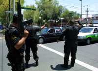 En 2006, ninguna de las calles o callejones de la colonia Doctores se salvó de tener por lo menos una persona detenida en alguno de los reclusorios de la ciudad. La imagen durante un operativo de la SSP-DF en las calles de Doctor Vértiz y Doctor Balmis