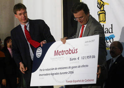 ENCOMIA EL BM PROYECTO DEL METROBUS