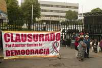 El plantón en el exterior del Instituto Federal Electoral comenzó el domingo por la tarde y finalizó ayer a las 18 horas