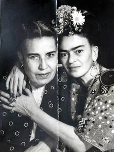 EL MUNDO SECRETO DE FRIDA