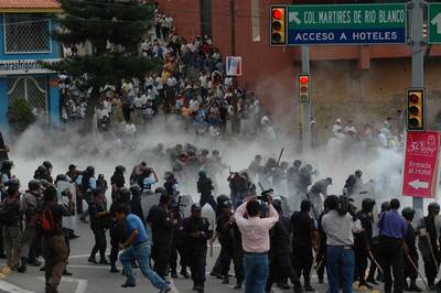 TRES HORAS DE ENFRENTAMIENTO