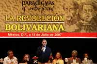 Ricardo Cantú, la senadora Rosario Ibarra, el embajador de Venezuela en Cuba, Alí Rodríguez; su esposa, Miriam de Rodríguez; Camilo Valenzuela y Marcela Pacheco, en la presentación del libro-revista Paradigmas y utopías. La Revolución Bolivariana