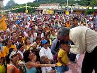 El "presidente legítimo" de México, Andrés Manuel López Obrador, durante su gira por Castillo de Teayo, Veracruz