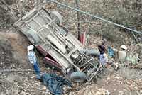 Camioneta baleada por soldados en la sierra sinaloense