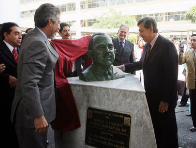 Homenaje del IPN a Lázaro Cárdenas