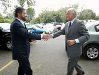 Juan Ramón de la Fuente, rector de la UNAM, y el escritor Carlos Fuentes, ayer, en Ciudad Universitaria