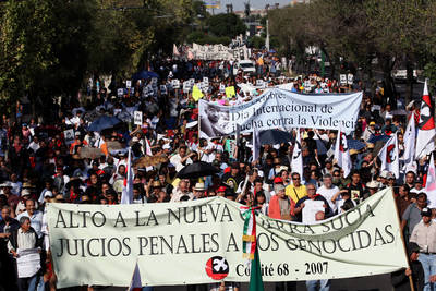 Miles recuerdan la matanza del 2 de octubre