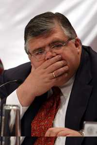 El titular de Hacienda, Agustín Carstens, durante su comparecencia ante la Comisión de Hacienda de la Cámara de Diputados, en el salón Verde de San Lázaro