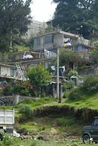 A mediados de la década de los 80 los asentamientos en Topilejo comenzaron a crecer de manera anárquica. En esta imagen, aspecto de la colonia Tezontitla, en la delegación Tlalpan