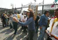 Integrantes de la CND durante la irrupción del domingo en la Catedral