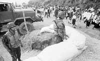 Peregrinación de Polhó a Acteal, en demanda de justicia. La imagen, de enero de 1998