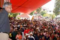 Andrés Manuel López Obrador durante su gira por Tezontepec, Hidalgo