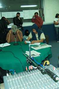 Alumnos de la normal rural de Ayotzonapa, con apoyo de integrantes de la Federación de Estudiantes Campesinos Socialistas de Mexico, ocuparon ayer Radio UAG y otras estaciones para dar a conocer su desacuerdo con los cambios que la Secretaría de Educación de Guerrero anunció para esa institución educativa