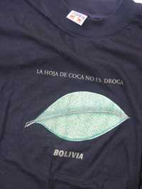 La propaganda en favor de la hoja de coca ha llegado a la ropa