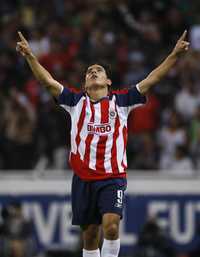 El rojiblanco Omar Bravo intentará aumentar su cuota goleadora ante el conjunto cementero