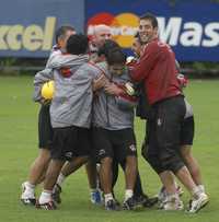 Ambiente relajado en el Atlas durante el entrenamiento en Buenos Aires