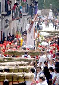 Procesión de las tres caídas, en el contexto de la Pasión de Cristo en Taxco, Guerrero