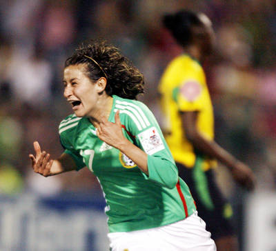 El Tri femenil golea 8-1 a Jamaica