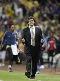 El técnico americanista, Rubén Omar Romano, dispuesto a conjurar su récord negativo contra Chivas