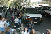 El Colegio Británico ofrece el servicio de transporte escolar a casi 90 por ciento de sus alumnos