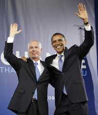 Mike Easley, gobernador de Carolina del Norte, y Barack Obama, durante un acto en la ciudad de Raleigh