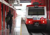 El servicio del tren suburbano se interrumpió dos veces. En la imagen, uno de los recorridos de prueba