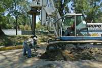 Los responsables de la obra descartan afectación a las viviendas contiguas a la construcción del puente en el cruce de Río Churubusco y avenida Cuauhtémoc