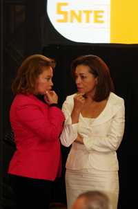 Elba Esther Gordillo y Josefina Vázquez Mota