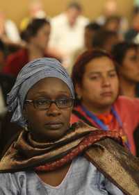 Participantes de la reunión de pueblos indígenas/originarios y afrodescendientes frente al VIH, previa a la Conferencia Internacional sobre el VIH/sida, que comienza mañana en la ciudad de México