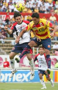 Monarcas no supo capitalizar su condición de local ante un bien plantado Atlante