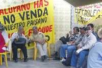 Continúa la toma de la sede nacional por parte de integrantes de Izquierda Unida