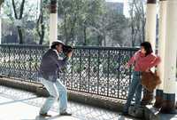 Sergio García filma a Guadalupe Miranda (hoy día documentalista) en Un toque de rock