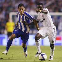 El mexicano Omar Bravo, nuevo jugador del Deportivo La Coruña, entró de cambio al minuto 73