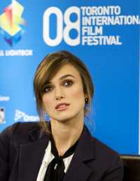 La actriz Keira Knightley habló sobre su más reciente protagónico en el filme The Duchess, que se exhibió en Toronto