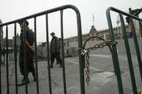 Vigilancia policiaca en la Plaza de la Constitución, en vísperas de la celebración del 15 de septiembre