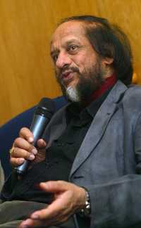 Rajendra Pachauri, premio Nobel de la Paz 2007, en los trabajos de la Semana de la Ciencia y la Innovación