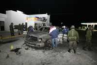 Escenario de la agresión ocurrida esta semana contra policías de Jalisco, quienes fueron atacados con granadas cerca de una gasolinera en Lagos de Moreno, con un saldo de cinco agentes muertos y tres heridos graves