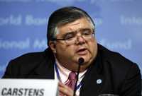 El secretario de Hacienda, Agustín Carstens, durante la conferencia de prensa que ofreció conjuntamente con el FMI y el Banco Mundial en Washington