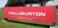 Oficinas de Halliburton en Houston. La compañía estadunidense de servicios para campos petrolíferos reportó el lunes una pérdida neta en el tercer trimestre, golpeada por un cargo ligado a una adquisición y costos de un acuerdo en efectivo por una prima de títulos senior de deuda convertibles, reportó Reuters. La pérdida neta trimestral fue de 21 millones de dólares, o dos centavos de dólar por acción, frente a una ganancia en el mismo periodo del año anterior de 727 millones de dólares, o 79 centavos de dólar por papel