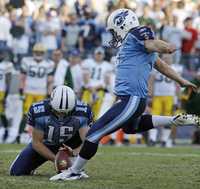 Rob Bironas, pateador de Titanes, hizo bueno el gol de campo que dio el triunfo a su equipo