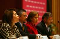 Arminda Balbuena, Leonardo Valdés, María Amparo Casar y Sergio Sarmiento, durante una mesa redonda sobre la reforma aprobada hace unos meses, que tuvo lugar ayer en el Instituto Federal Electoral