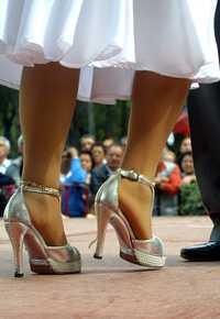 Estilo y garbo en la Plaza del Danzón. Imagen de archivo